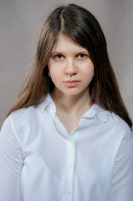 Аня Загайнова